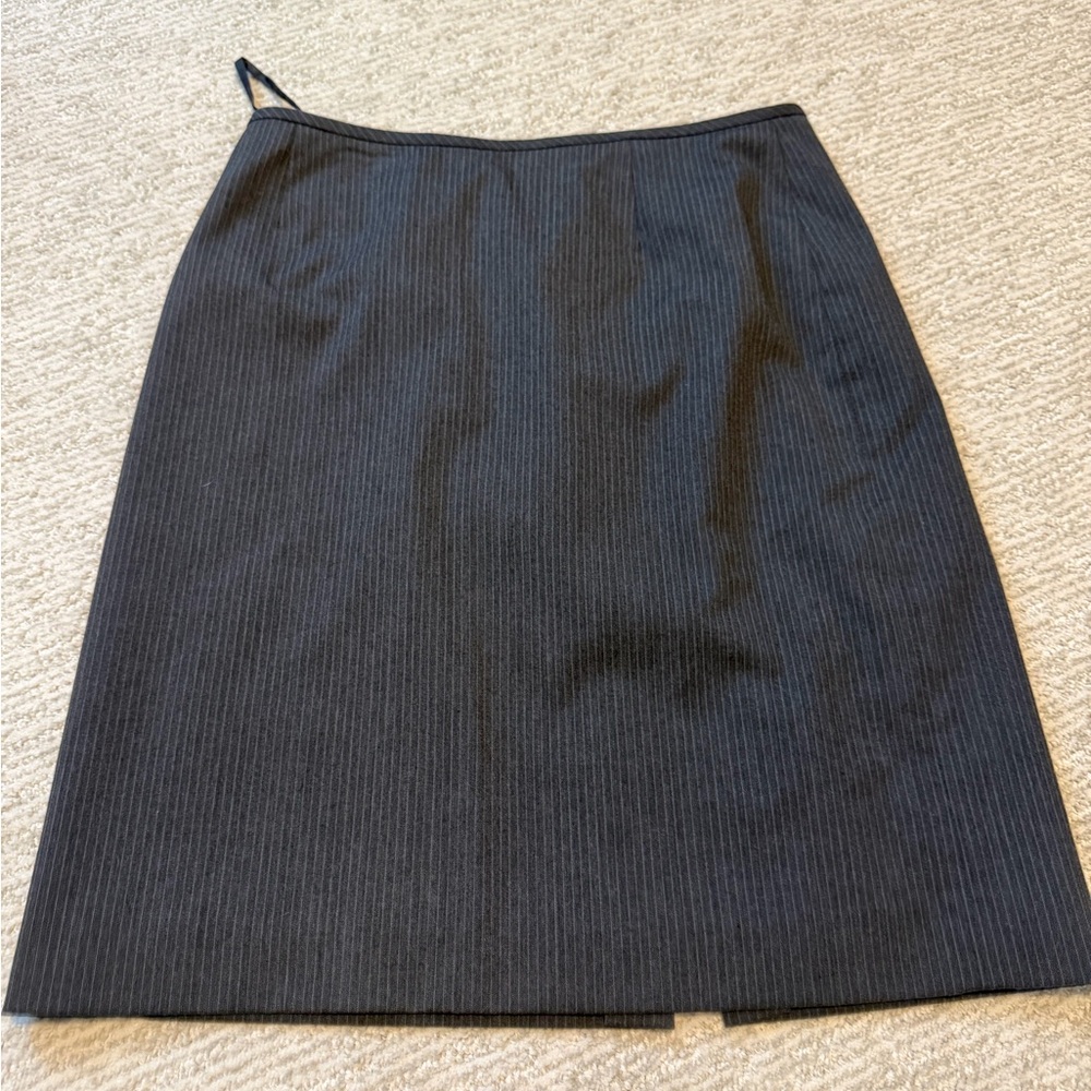 Tahari Gray Pinstripe Suit/Skirt Blazer Set - Picture 6 of 8